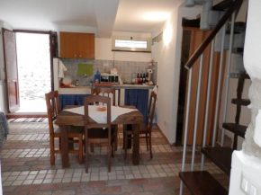 Гостиница Calì B&B  Алатри